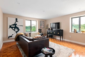 300 W 135th St Unit 10, New York, NY 10030