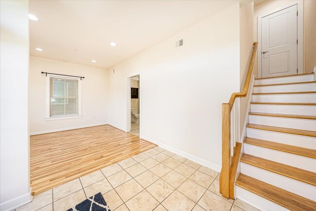 9128 Kenway Ln, Frederick, MD 21704 - photo 3