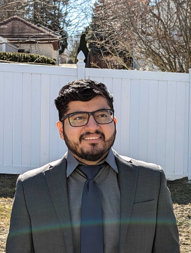Agent Photo