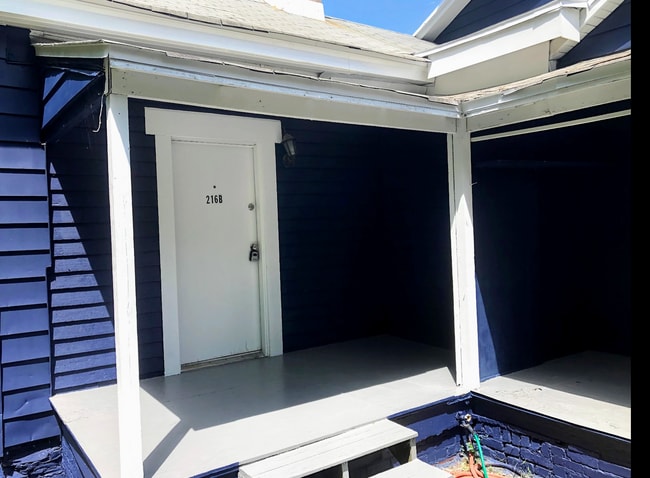 216 N Gilmer St unit 216 Gilmer B, Cartersville, GA 30120 - photo 3