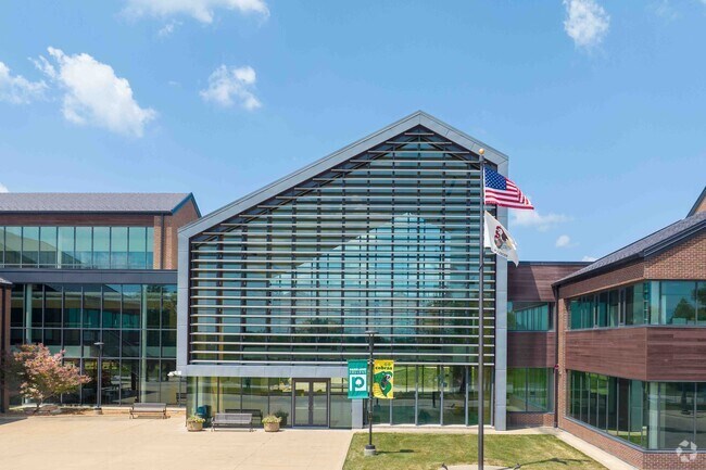 Parkland College near  Garden Hills is ranked the 245th best community college in America.
