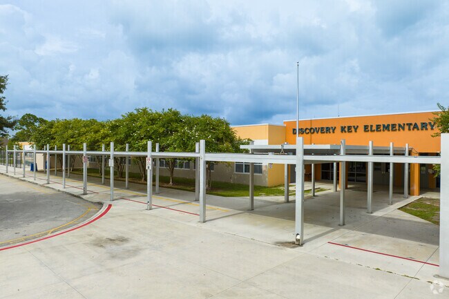 Discovery Key Elementary School is committed to providing a world class education.