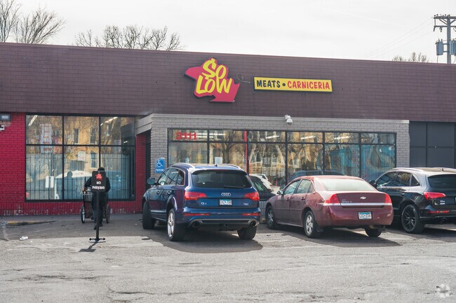 SoLow Grocery Outlet is the most reliable nearby grocery store that McKinley residents visit.