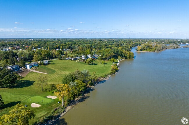 Right along the Maumee River, Beverly is a beautiful residential area with plenty of amenities.