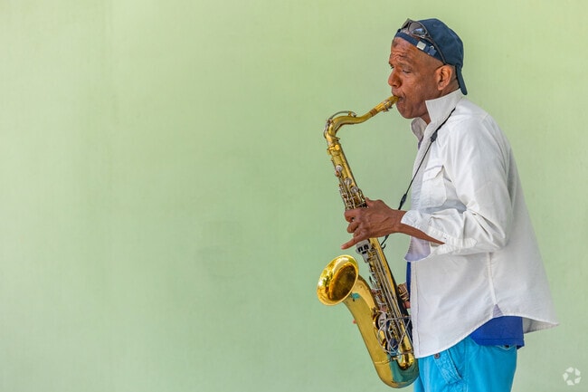 Galatea Garden has a band stand where you can enjoy live music.