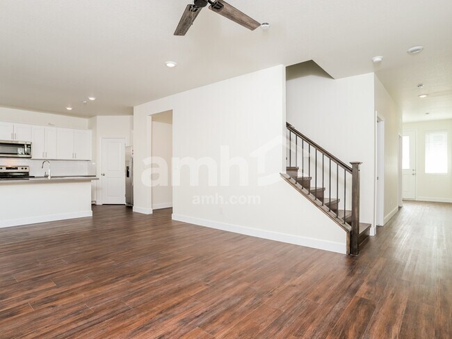 13877 E 101st Ave, Commerce City, CO 80022 - photo 5