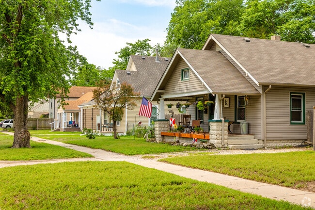 There are many different styles of homes throughout the McCormick neighborhood.
