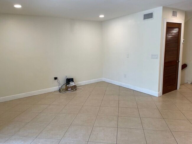 441 N Harbor City Blvd unit D-3 (A), Melbourne, FL 32935 - photo 7