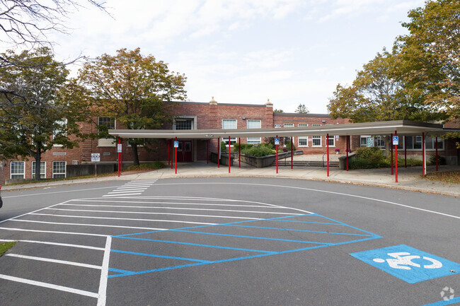 Drop off time at Slingerlands Elementary School.