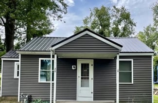 24 Goodrich Ave, Hillsdale, MI 49242