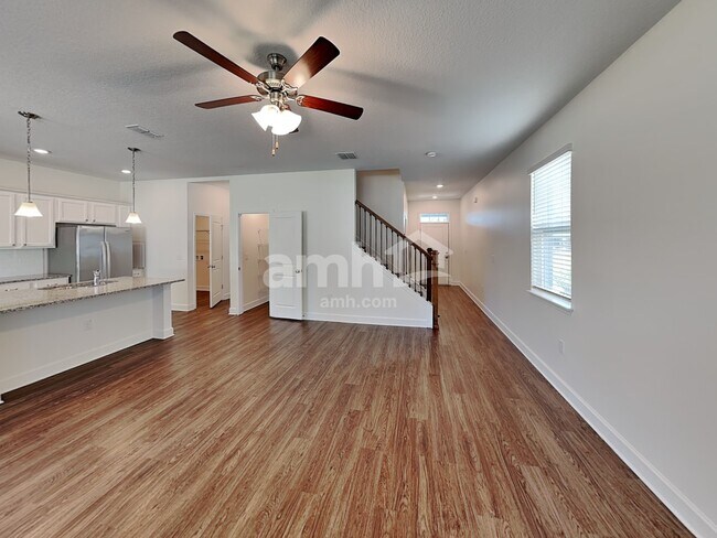 4615 Reisswood Loop, Palmetto, FL 34221 - photo 6