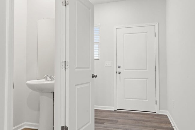 1301 Santa Lucia Rd, New Bern, NC 28560 - photo 3