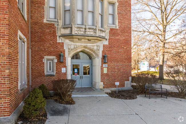 Hale Cook has experienced educators and an honest desire to see every child learn & grow.