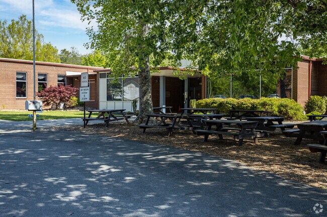 Walland Elementary is the only public school in Walland.