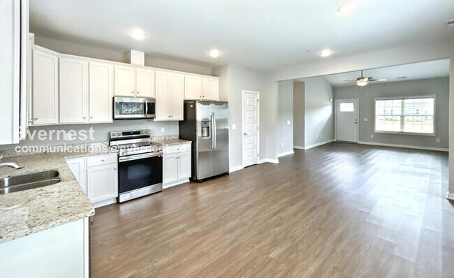 1025 Echo Rdg Rd, Columbia, TN 38401 - photo 4