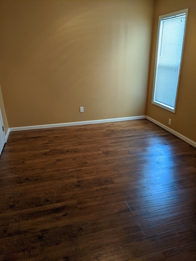 426 W Elm St unit A, Kent, OH 44240 - photo 5