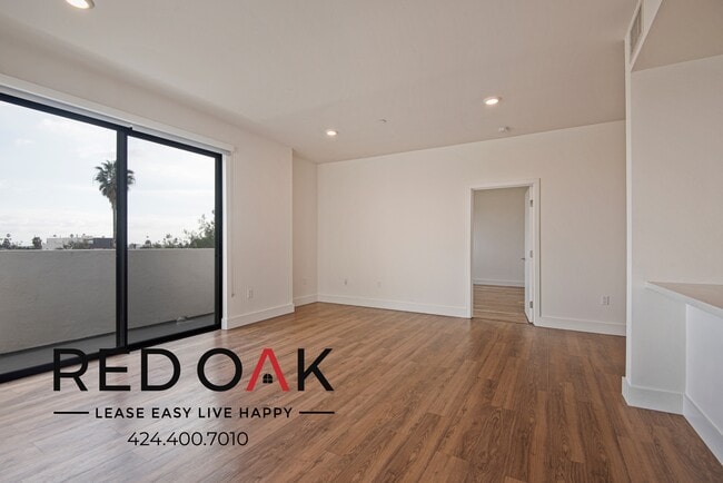 5727 La Mirada Ave unit 307, Los Angeles, CA 90038 - photo 7