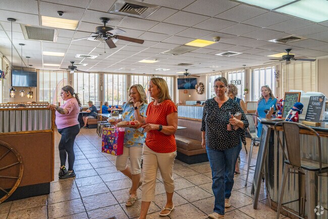 Copper Bistro is a popular local diner in Central Heights-Midland City known for its casual atmosphere, hearty breakfasts, and friendly service, drawing both regulars and travelers.