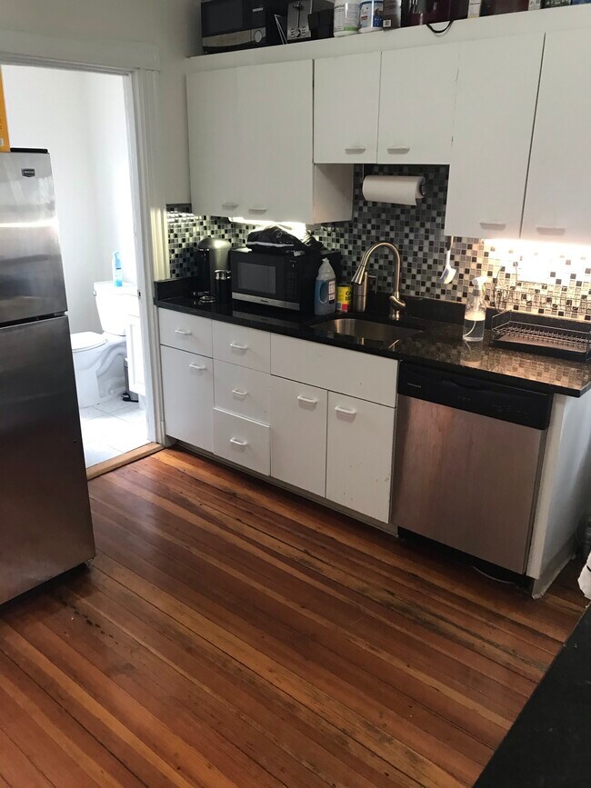 21 Warner St, Somerville, MA 02144