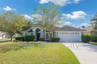 620 Reflection Cove Rd, Jacksonville, FL 32218