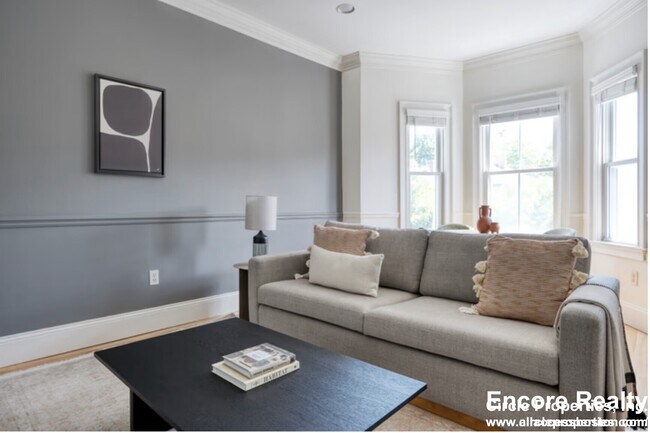 1611 Tremont St unit 3, Roxbury Crossing, MA 02120 - photo 2