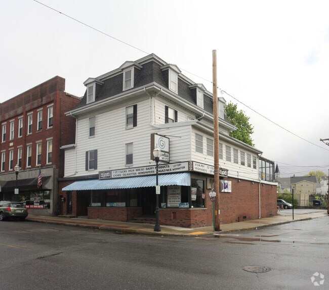 Lofts at 307 Main LLC, Woburn, MA 01801 - photo 6