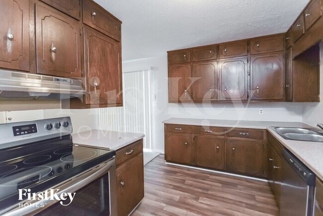 2281 Briarwood Cir SW, Conyers, GA 30094 - photo 5