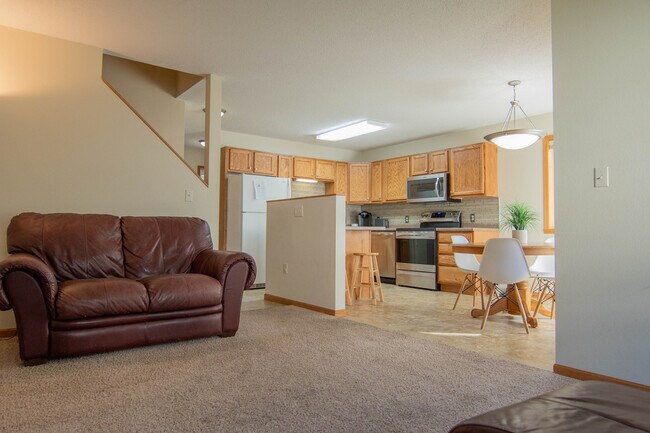 129 16th St S unit 1, Fargo, ND 58103 - photo 4