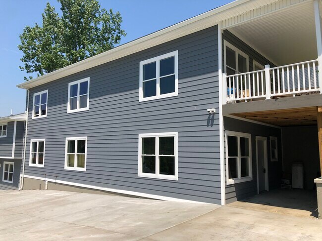 441 W Virginia Ave unit 2, Morgantown, WV 26501 - photo 2