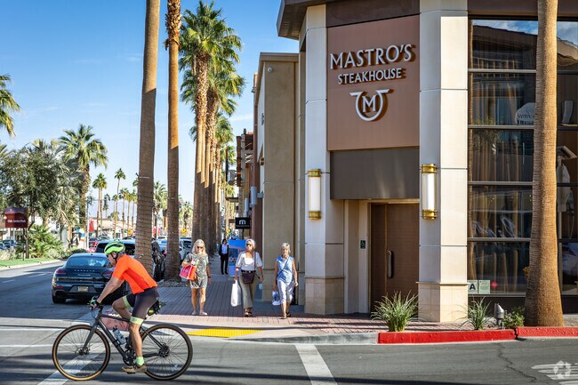 Find steakhouses like Maestro’s and many other fine restaurants in Palm Desert.