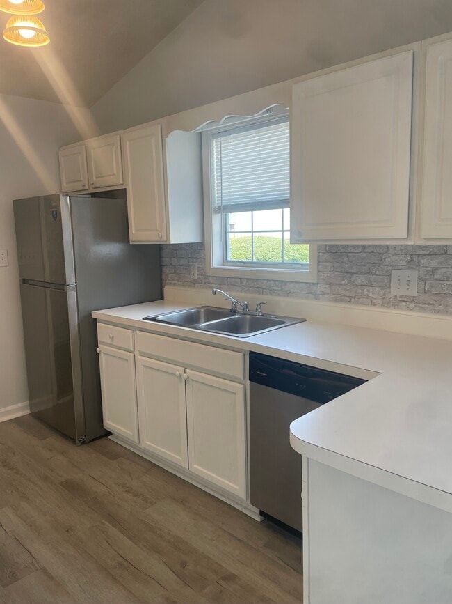 1811 Barberry Dr, Conway, SC 29526 - photo 6