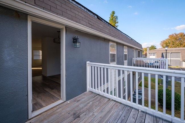 Adar at Golden Gate, Stone Mountain, GA 30083 - photo 4