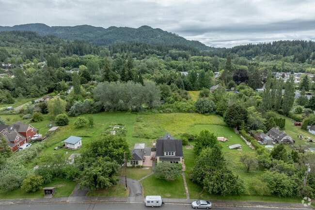 Cascades Montessori Middle School aerial view.