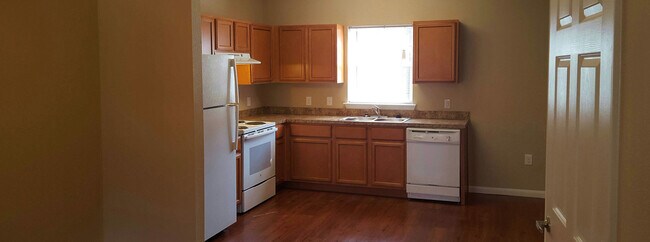 Liberty Trails Apartment Homes, Liberty Hill, TX 78642 - photo 2