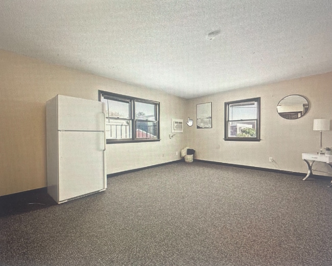 1400 7th Ave SW unit 4, Cedar Rapids, IA 52404 - photo 2