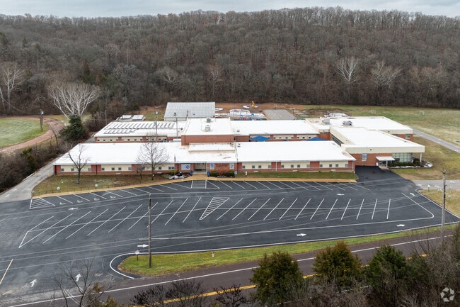 House Springs Elementary in House Springs, MO prioritizes learning and collaboration.