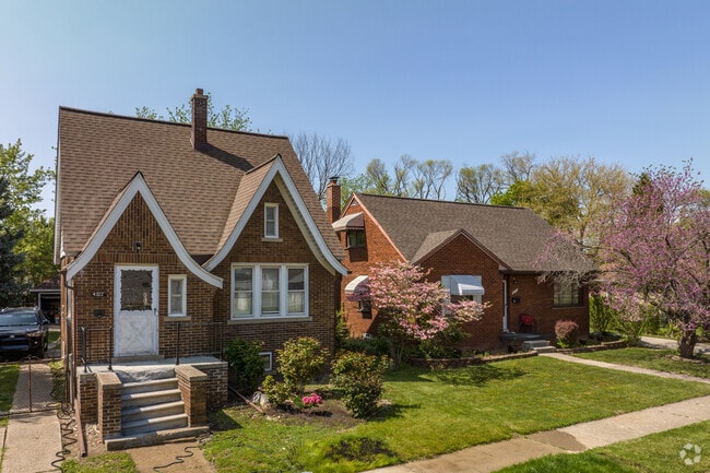 In Ecorse, there are also a variety of brick Tudor and Cottage-style homes.