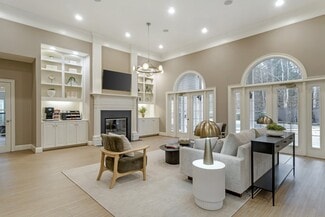 100 Glenburnie Rd, Williamsburg, VA 23188