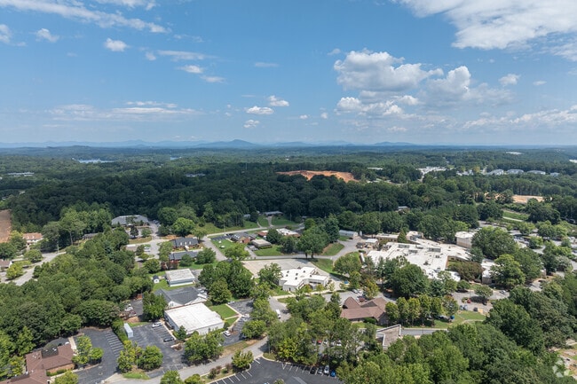 New Holland Village sits at the foothills of the Georgia mountains.