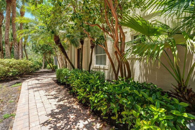 2859 Tiburon Blvd E unit FL1-ID1230864P, Naples, FL 34109 - photo 4