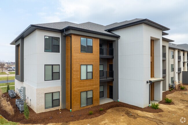 Artisan, Shiloh, IL 62269 - photo 6