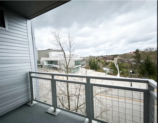 12600 SW Crescent St Unit 306, Beaverton, OR 97005
