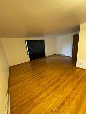 8141 W Beckett Ave Unit Upper, Milwaukee, WI 53218