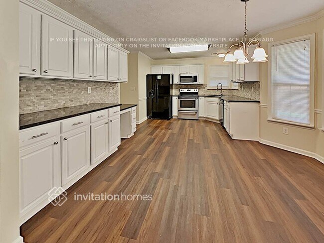 3300 Glen Summit Ln, Snellville, GA 30039 - photo 7