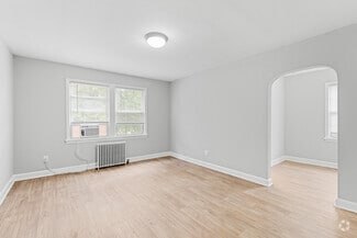 32 Chesapeake St SW, Washington, DC 20032