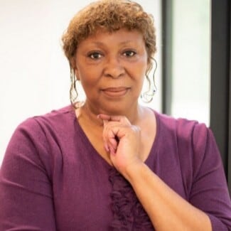 Gwen Collins