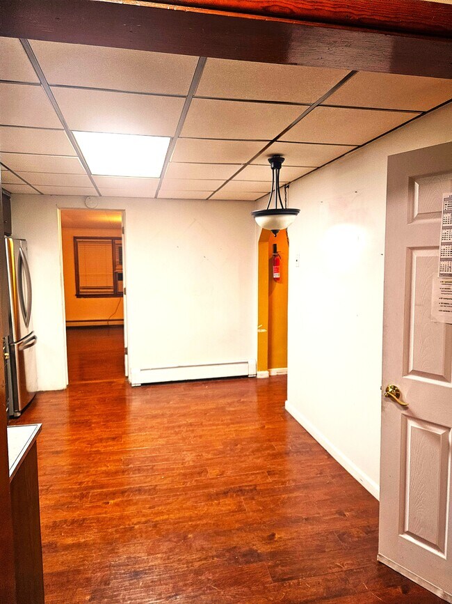 289 Nagle St unit 2, Cliffside Park, NJ 07010 - photo 5