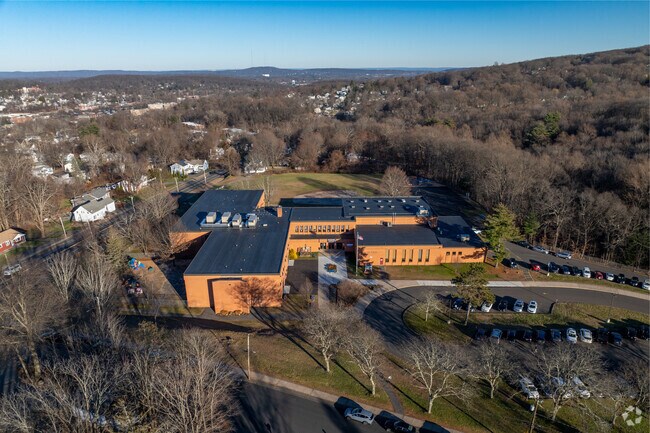 The student population of South Side School is 491 and the school serves PK-5.