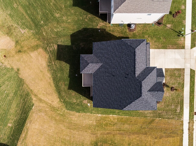 1805 Harrell Cove Ct, Fuquay-Varina, NC 27526 - photo 6