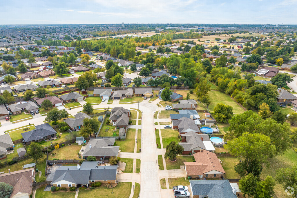 3509 Upland Ridge Dr, Yukon, OK 73099 | Homes.com